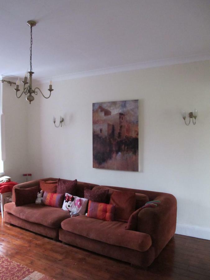 Westmorland - 4 Bedroom House - Free Parking For Up To 7 Cars - Walking Distance To Qmc And University - Ideal For Contractors And Large Groups Nottingham Dış mekan fotoğraf